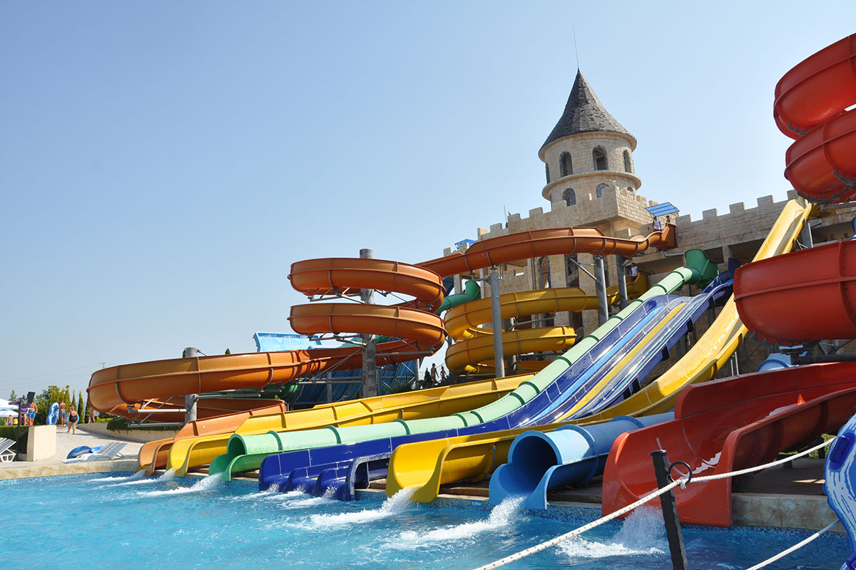 Aqua Paradise Resort Болгария. Аквапарк Несебр змея. Аква Невис Болгария. Welcome to Aquapark.